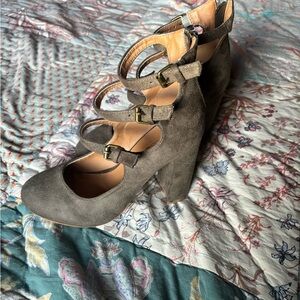 Women's Green Suede Heels